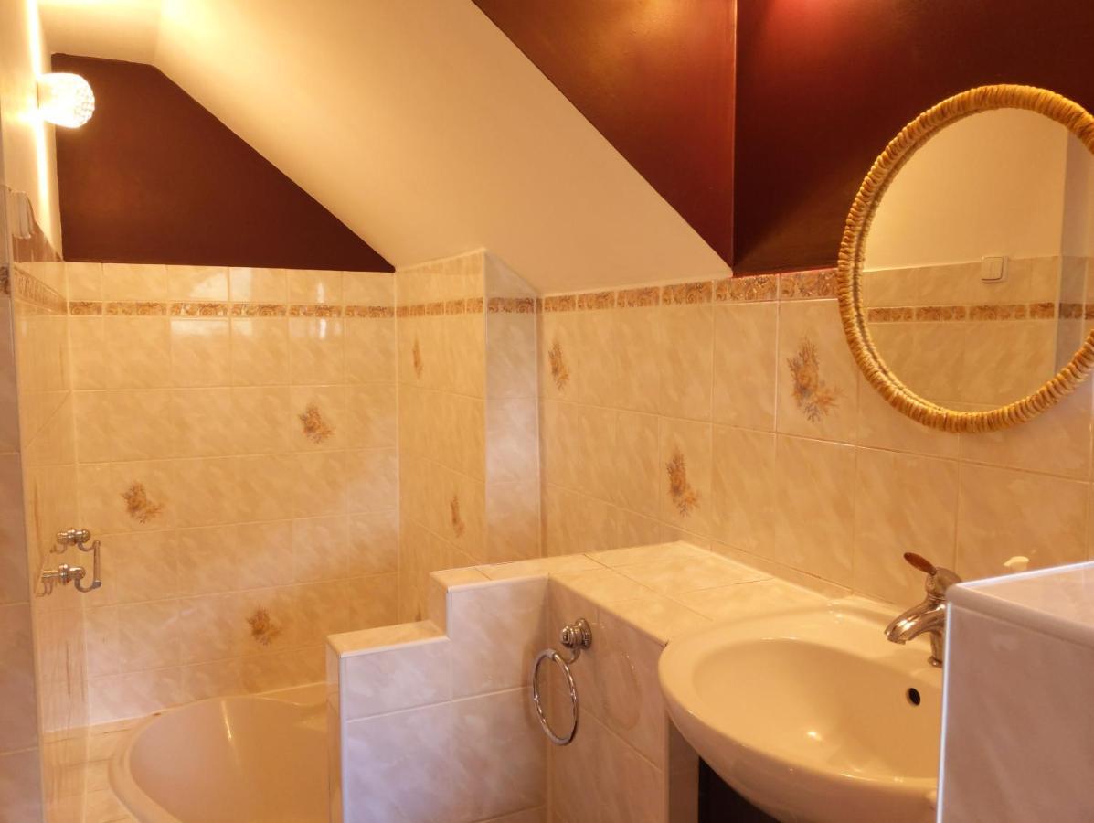 U Bileho Jaka Apartment Vilemov (Decin)
