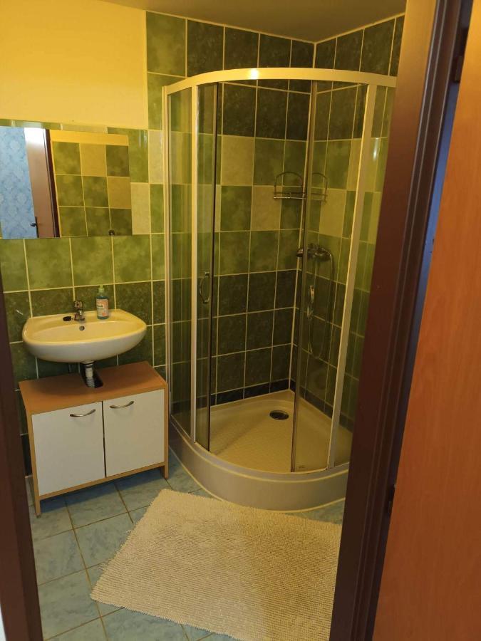 U Bileho Jaka Apartment *