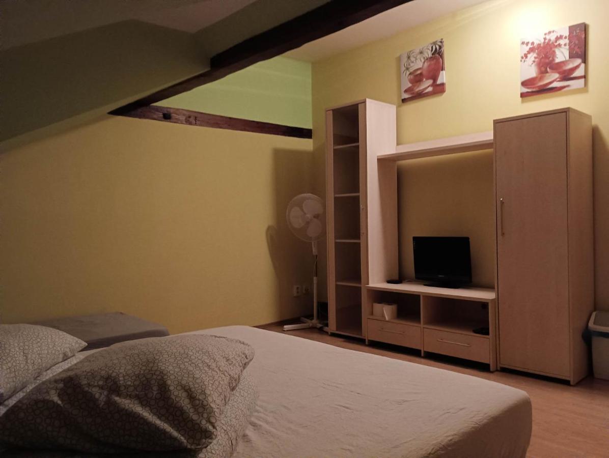 U Bileho Jaka Apartment Vilemov (Decin)